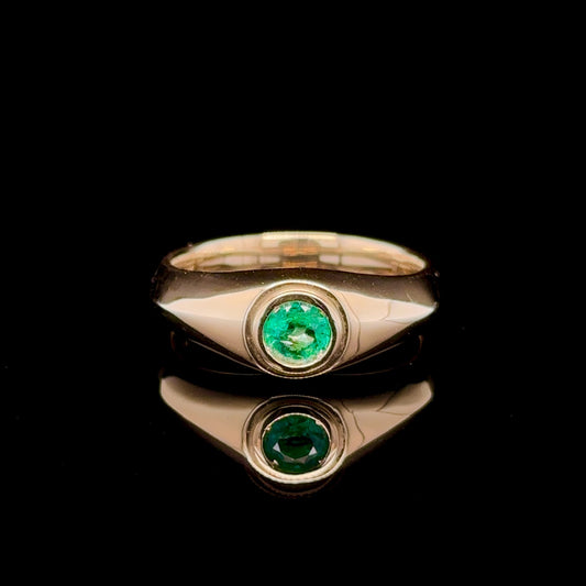 Emerald Signet Ring - Yellow Gold