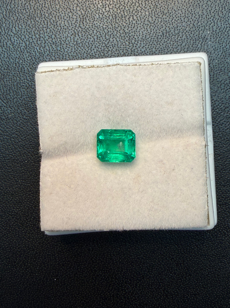 Emerald cut Colombian emerald gemstone, 1.38 ct, in display box