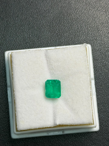 1.53-carat Colombian emerald gemstone on display tray