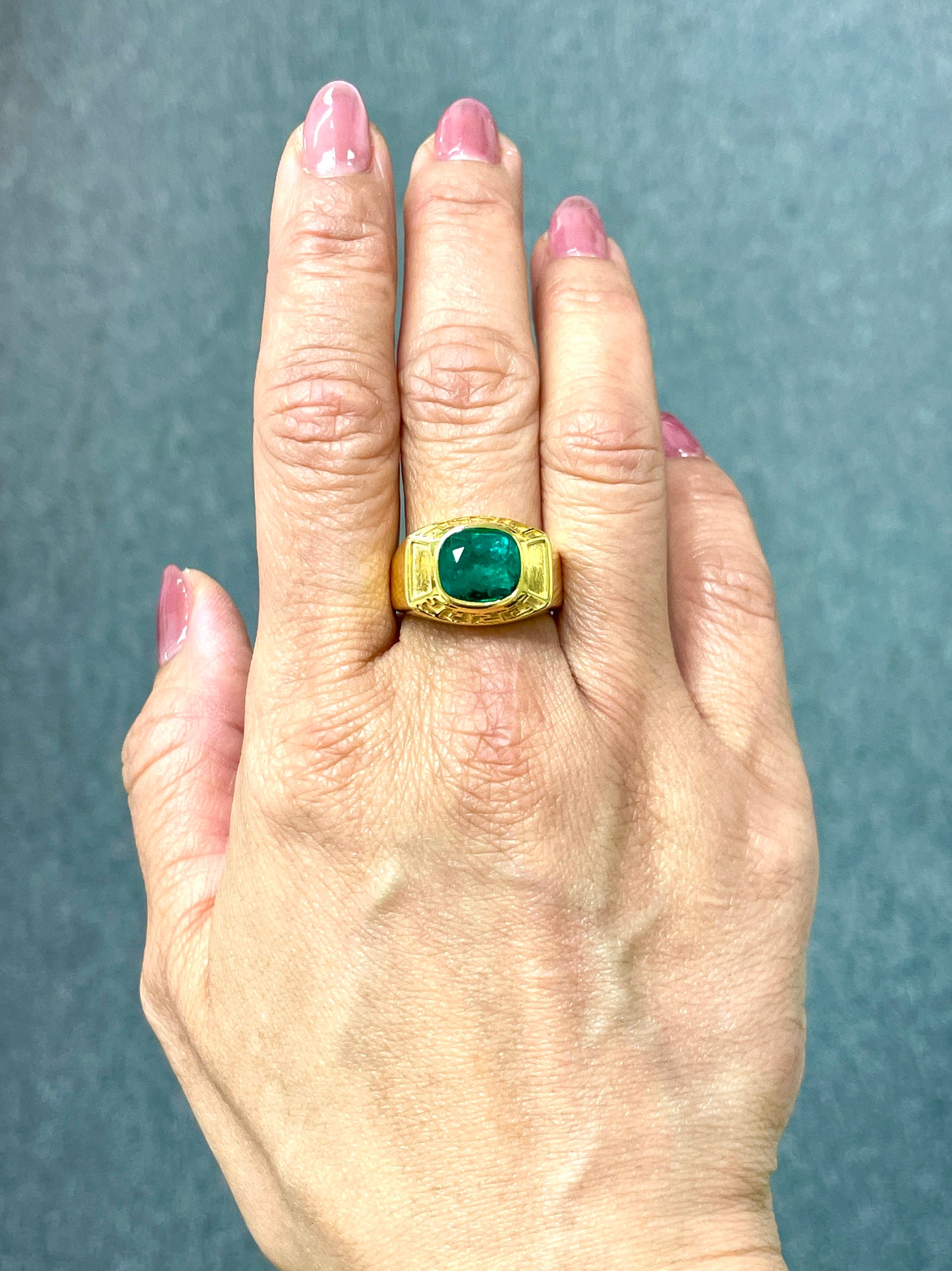 3.64 Carat Colombian Emerald Ring - 18k Yellow Gold