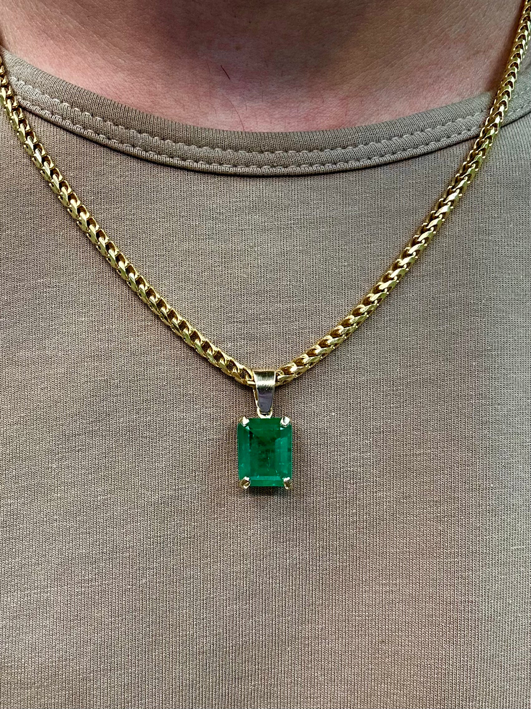 Carat Colombian Emerald Pendant1