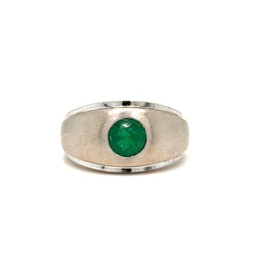 14k white gold ring with round green gemstone bezel set