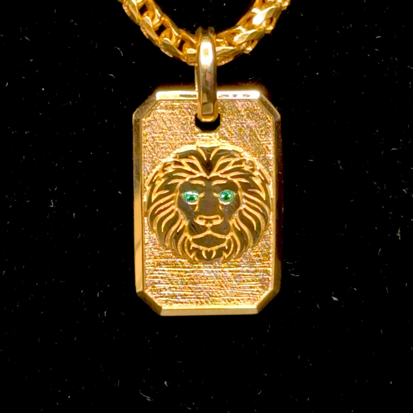 Leo Emerald Lion Pendant - 14k Gold
